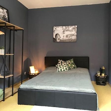 Bruges By Lot 3 Hotel Bagian luar foto